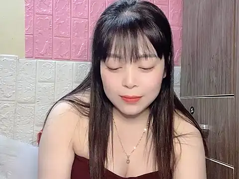 Butterfly kee online show from 12/05/25, 02:25