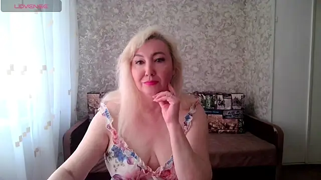 LadyKriss online show from 04/02/26, 06:00