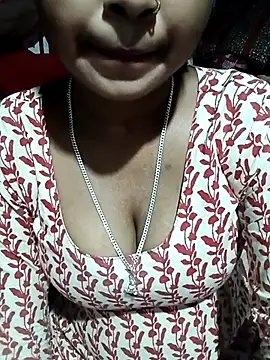 Snapshot of Hot-joyaa chatting on 11/10/25, 08:02 Hot-joyaa online show from 11/10/25, 08:02