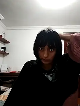 sophiasleepy1 online show from 10/24/25, 12:34