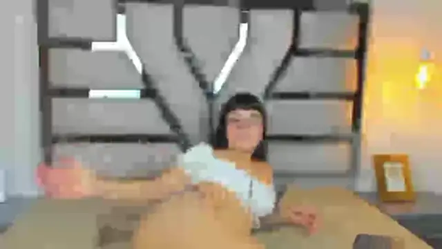 Mindy Star  online show from 11/04/25, 01:21