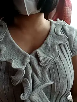 Mina-02 online show from 10/21/25, 08:48