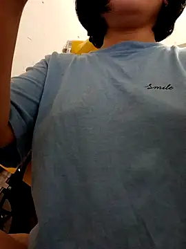 Mina-02 online show from 10/27/25, 04:49