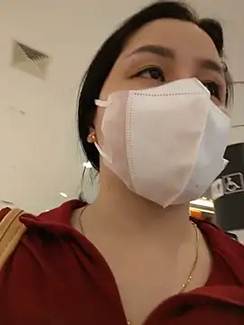 Mina-02 online show from 06/12/26, 11:42