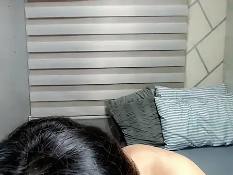 Kwendall online show from 04/23/26, 08:11