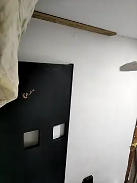 LyliaWood online show from 11/09/25, 08:18