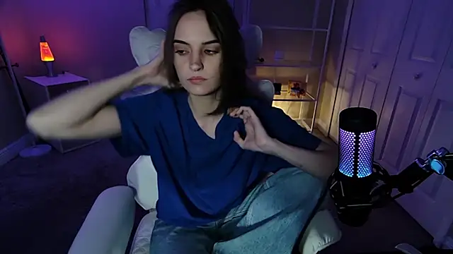 AngieFae  online show from 04/21/26, 02:51