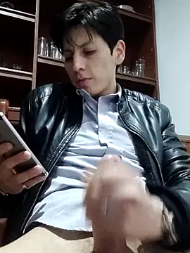 Carriata larry online show from 10/21/25, 02:34