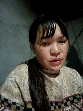 Snapshot of chipu06 chatting on 11/01/25, 12:07 chipu06 online show from 11/01/25, 12:07