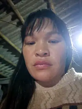 Snapshot of chipu06 chatting on 11/08/25, 12:38 chipu06 online show from 11/08/25, 12:38