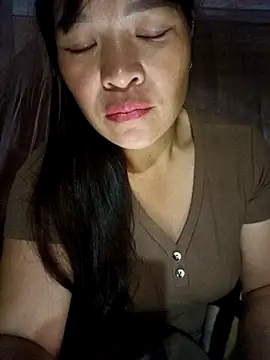 Snapshot of chipu06 chatting on 11/16/25, 08:36 chipu06 online show from 11/16/25, 08:36