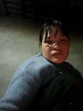 Snapshot of chipu06 chatting on 12/15/25, 11:25 chipu06 online show from 12/15/25, 11:25