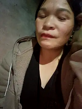 chipu06 online show from 12/18/25, 01:17