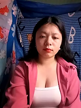 lisa-bae00 online show from 02/15/26, 11:34