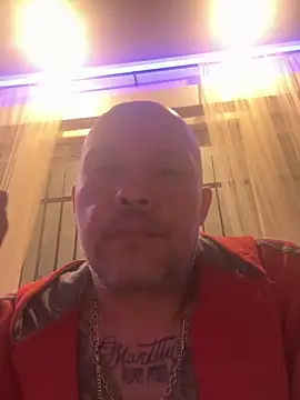 Snapshot of gitanoMad chatting on 03/18/26, 09:51 gitanoMad online show from 03/18/26, 09:51