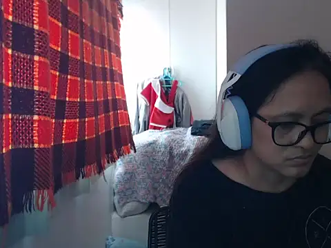 Kinkybela2025 online show from 05/14/26, 03:02
