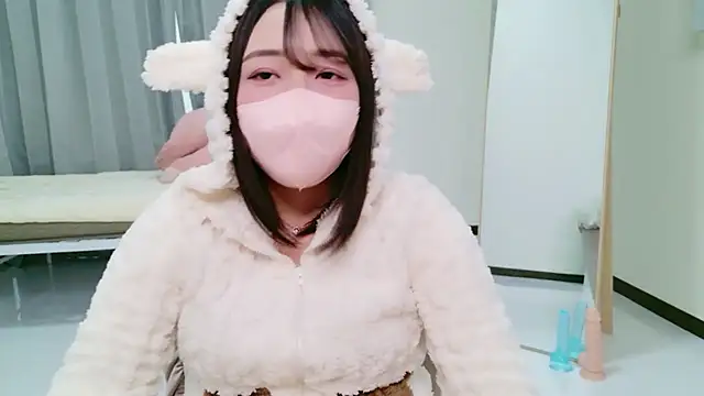 Snapshot of yui_chan00 chatting on 04/08/26, 06:57 yui chan00 online show from 04/08/26, 06:57