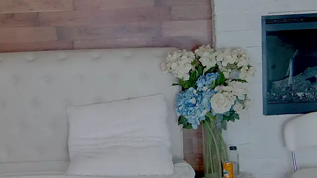 KendraNoir online show from 01/12/26, 06:51