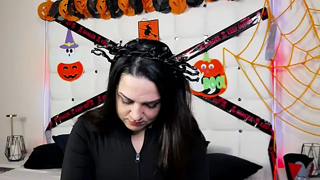 AlsouKass online show from 10/31/25, 08:04