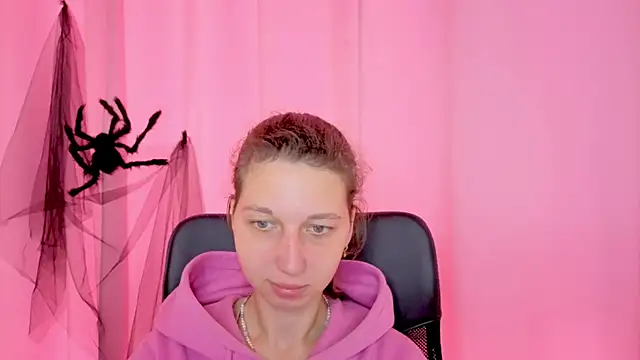 CuteEllii online show from 11/13/25, 11:09