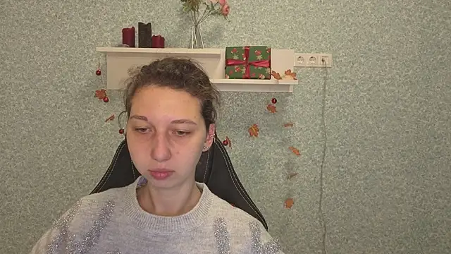 CuteEllii online show from 12/20/25, 05:14