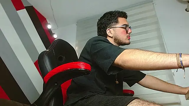 Zac Golden online show from 02/04/26, 05:41