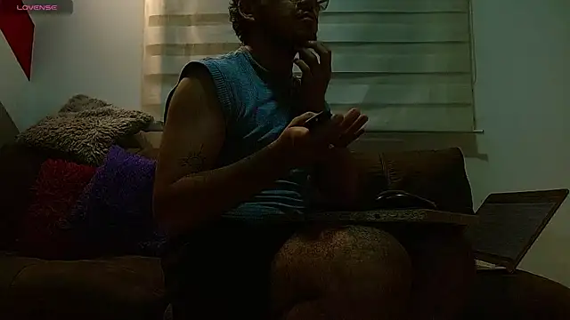 Snapshot of Zac_Golden chatting on 07/15/26, 12:32 Zac Golden online show from 07/15/26, 12:32