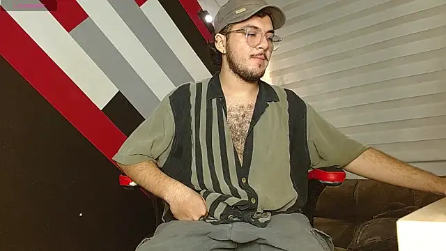 Snapshot of Zac_Golden chatting on 07/18/26, 11:47 Zac Golden online show from 07/18/26, 11:47