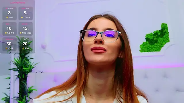 ElisaCharm online show from 11/17/25, 03:34