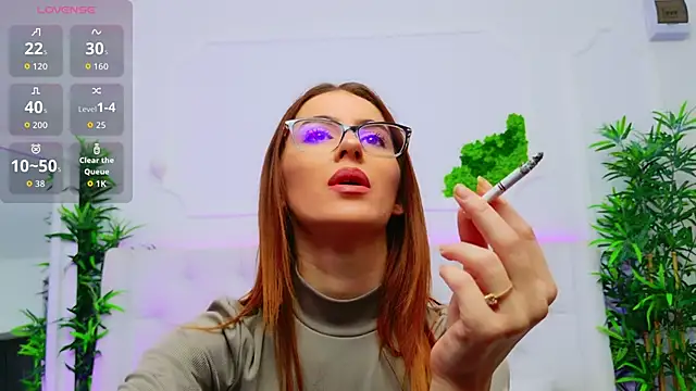 ElisaCharm online show from 11/18/25, 03:45