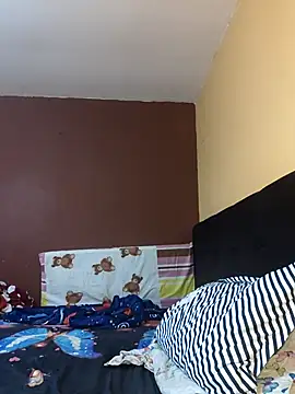 Snapshot of anays_dirtyshow chatting on 02/27/26, 10:15 anays dirtyshow online show from 02/27/26, 10:15