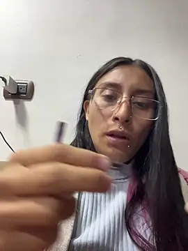 Violeet-Smith online show from 11/02/25, 10:45