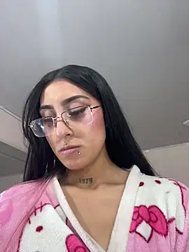 Violeet-Smith online show from 11/20/25, 09:36