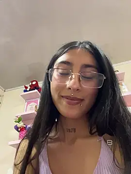 Violeet-Smith online show from 11/28/25, 11:07