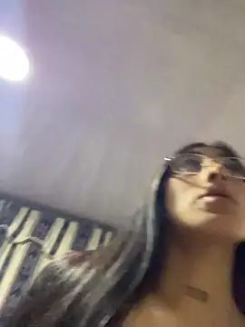 Violeet-Smith online show from 03/01/26, 02:35