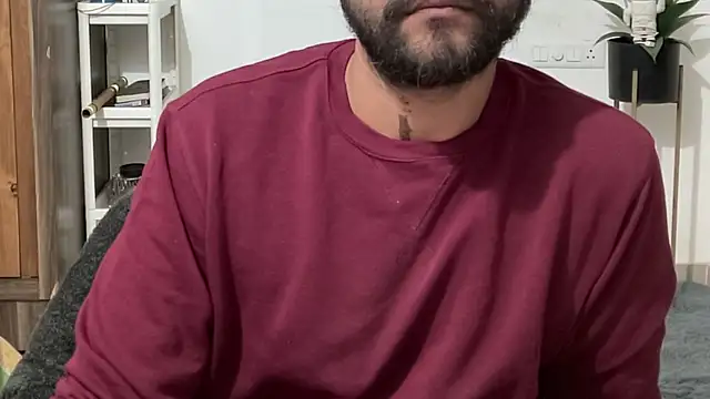 Snapshot of MakeMeAwareAah chatting on 12/05/25, 01:20 MakeMeAwareAah online show from 12/05/25, 01:20