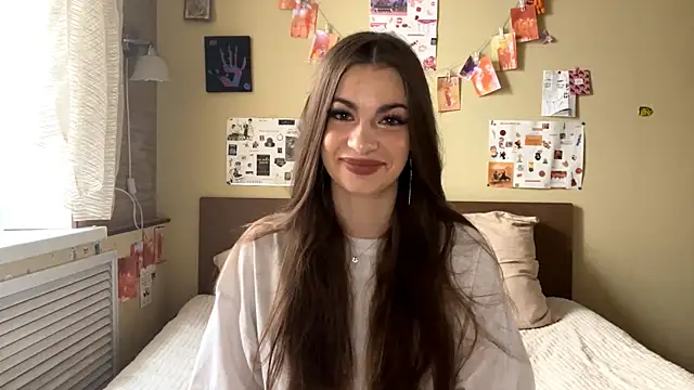 TheRealAnna online show from 10/31/25, 08:26