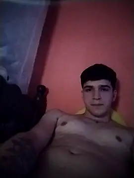 Danii2005 online show from 10/28/25, 06:43