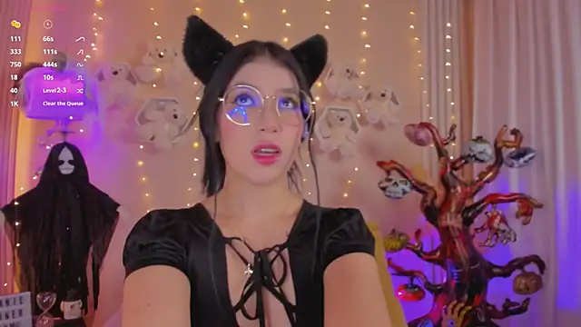 MelanieCorner1 online show from 10/30/25, 03:57