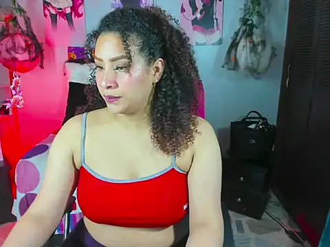 ROZZE MILA online show from 10/23/25, 01:32