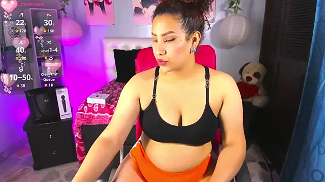 ROZZE MILA online show from 03/13/26, 01:18