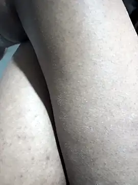 Snapshot of Sissy_Aishu chatting on 10/30/25, 01:56 Sissy Aishu online show from 10/30/25, 01:56