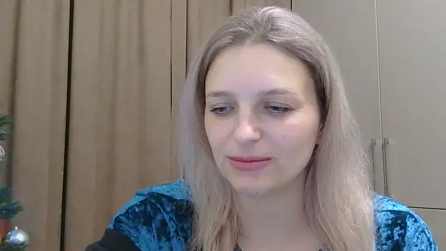 ElisSky301 online show from 12/20/25, 09:33