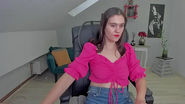 IzzyMonro online show from 12/04/25, 07:06