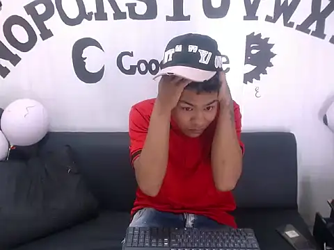 Yordi Alpha online show from 10/28/25, 12:30