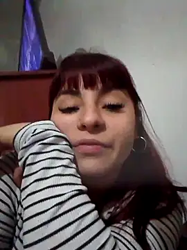 Snapshot of Tizi_04 chatting on 10/29/25, 10:33 Tizi 04 online show from 10/29/25, 10:33