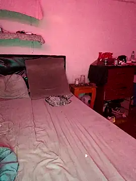 Snapshot of Tizi_04 chatting on 12/16/25, 06:07 Tizi 04 online show from 12/16/25, 06:07