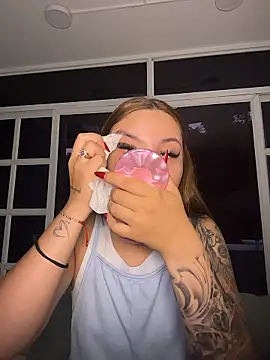 Beella1  online show from 01/13/26, 11:37