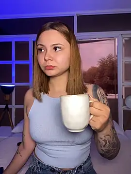 Beella1  online show from 04/22/26, 11:56