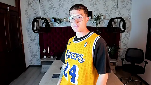 Lil James online show from 03/21/26, 07:50